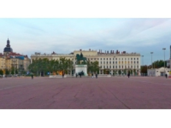Un car-jacking dans un parking souterrain de Bellecour Un car-jacking dans un parking souterrain de Bellecour