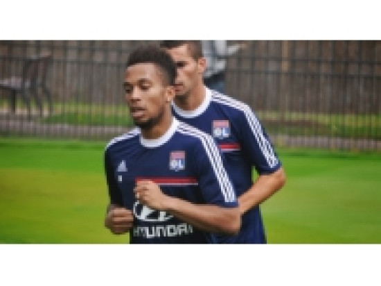 Harry Novillo (OL) recruté par la lanterne rouge du championnat belge Harry Novillo (OL) recruté par la lanterne rouge du championnat belge