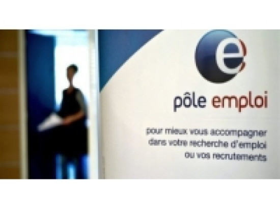Le Pôle emploi embauche pendant la "rencontre du Commerce et de la Grande Distribution" Le Pôle emploi embauche pendant la "rencontre du Commerce et de la Grande Distribution"
