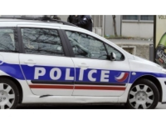 Lyon : ils tentent de semer la police avec un extincteur Lyon : ils tentent de semer la police avec un extincteur
