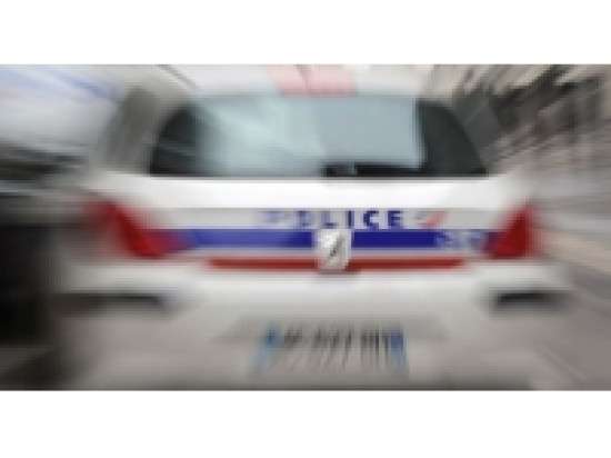 Lyon : suite à un différend commercial, il frappe un client avec un couteau et une planche Lyon : suite à un différend commercial, il frappe un client avec un couteau et une planche