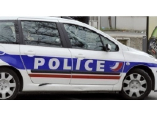 Deux jeunes à bord d'une voiture volée interpellés à Vénissieux Deux jeunes à bord d'une voiture volée interpellés à Vénissieux