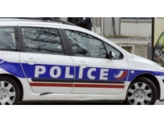 Pour emporter ses six bouteilles de whisky volées, il asperge de gaz lacrymogène le vigile Pour emporter ses six bouteilles de whisky volées, il asperge de gaz lacrymogène le vigile