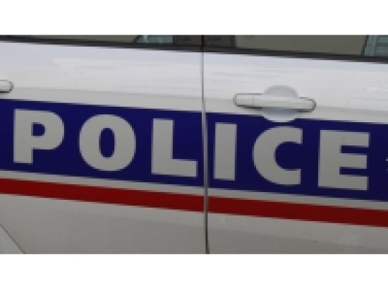 Ils achetaient des voitures avec des ch&egrave;ques en bois sur le Bon Coin