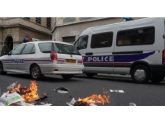 Bron : 3 blessés graves dans une collision avec un fourgon de CRS