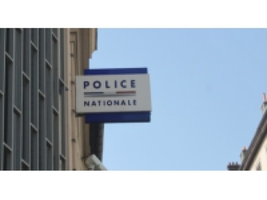 Arrêté lors d'une rixe, il collectionnait aussi les faux papiers Arrêté lors d'une rixe, il collectionnait aussi les faux papiers