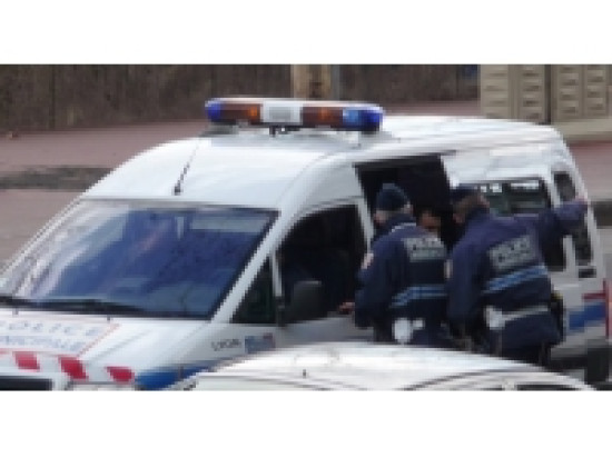 Il roulait sans permis et était recherché pour un délit de fuite Il roulait sans permis et était recherché pour un délit de fuite