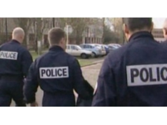 Deux adolescents de 15 ans menac&eacute;s avec une matraque rue de la R&eacute;publique