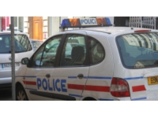 Deux mineurs interpellés pour abus de confiance et vol avec violences Deux mineurs interpellés pour abus de confiance et vol avec violences