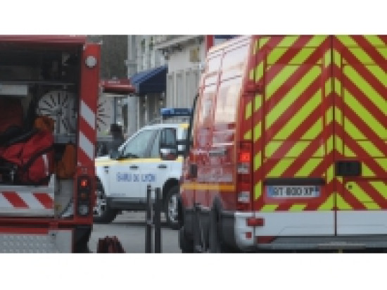 Un nonag&eacute;naire meurt renvers&eacute; par un camion &agrave; Neuville-sur-Sa&ocirc;ne