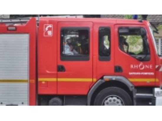 Rhône : un automobiliste se tue alors qu'il roulait à contresens sur l'autoroute Rhône : un automobiliste se tue alors qu'il roulait à contresens sur l'autoroute