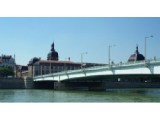 Un corps retrouvé dans le Rhône à Lyon mardi Un corps retrouvé dans le Rhône à Lyon mardi