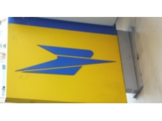 Villeurbanne : il tient des propos racistes à l'encontre d'un guichetier de la poste Villeurbanne : il tient des propos racistes à l'encontre d'un guichetier de la poste