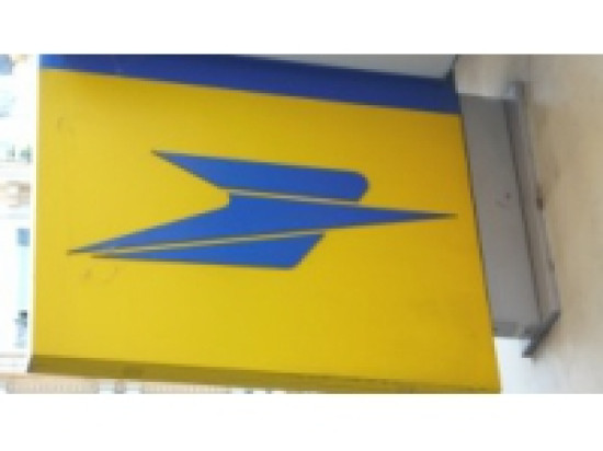 Tentative de casse à l'explosif dans un bureau de poste de Vaulx-en-Velin Tentative de casse à l'explosif dans un bureau de poste de Vaulx-en-Velin