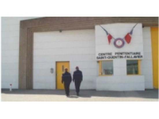 Un détenu tente de se suicider à la prison de Saint-Quentin-Fallavier Un détenu tente de se suicider à la prison de Saint-Quentin-Fallavier