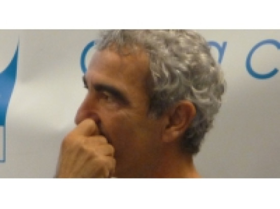 Raymond Domenech a postulé pour devenir sélectionneur du Cameroun Raymond Domenech a postulé pour devenir sélectionneur du Cameroun