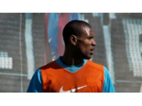 Football : Eric Abidal prend sa retraite Football : Eric Abidal prend sa retraite