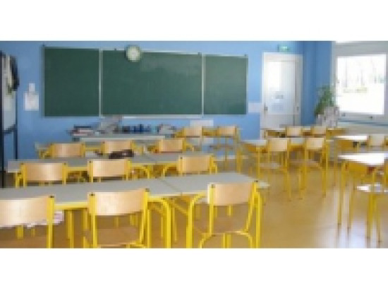 Vaulx-en-Velin : Mobilisation des enseignants du coll&egrave;ge Barbusse pour une famille sans logement