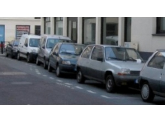 Deux Villeurbannais interpellés pour s'en être pris à 13 véhicules cours Tolstoï