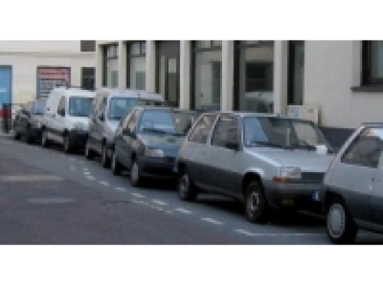 Une quinzaine de voitures dégradées dans le 7e arrondissement Une quinzaine de voitures dégradées dans le 7e arrondissement