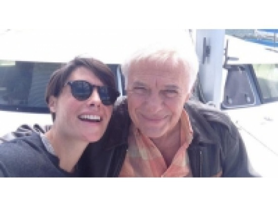 Alessandra Sublet va se faire une place en Corse aupr&egrave;s de Guy Bedos