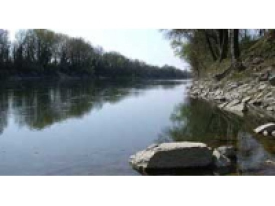 Une trentaine de carcasses de véhicules repêchée dans le canal de Jonage