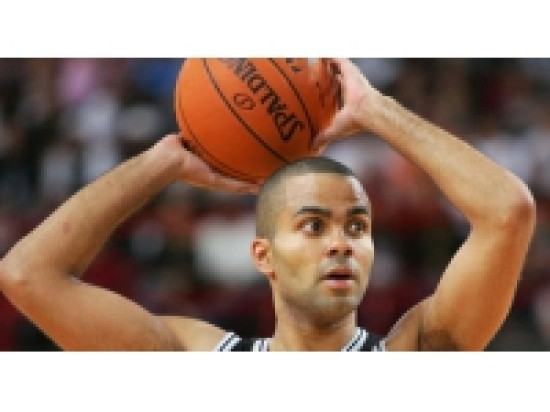 Euro de basket : Tony Parker et les Bleus se reprennent face à la Grande-Bretagne (88-65) Euro de basket : Tony Parker et les Bleus se reprennent face à la Grande-Bretagne (88-65)