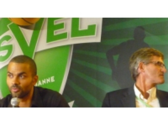 Tony Parker à Lyon pour la présentation du nouveau maillot de l'Asvel Tony Parker à Lyon pour la présentation du nouveau maillot de l'Asvel