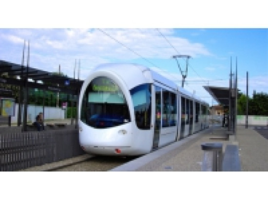 Lyon : un colis suspect perturbe le trafic du tram T3 Lyon : un colis suspect perturbe le trafic du tram T3