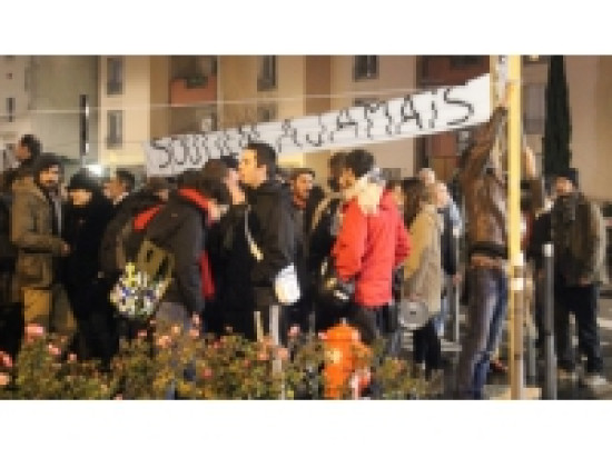 200 personnes réunies jeudi soir pour la réquisition du collège Truffaut 200 personnes réunies jeudi soir pour la réquisition du collège Truffaut