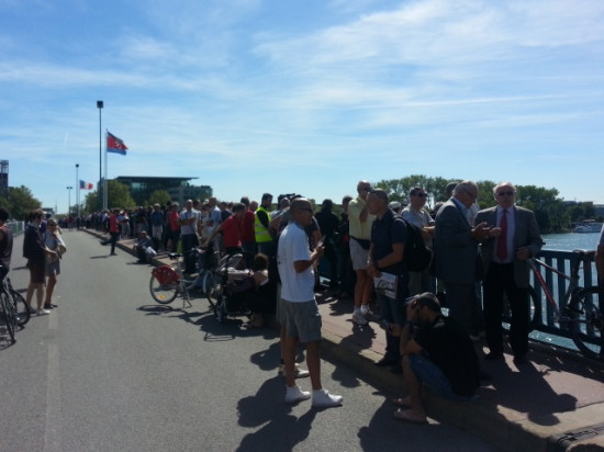 Troisième report : le pont Raymond-Barre reste à quai jusqu'à nouvel ordre !