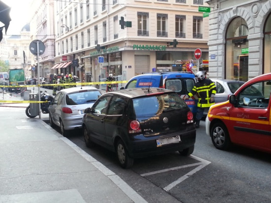 Lyon : importante fuite de gaz dans le 2e arrondissement Lyon : importante fuite de gaz dans le 2e arrondissement