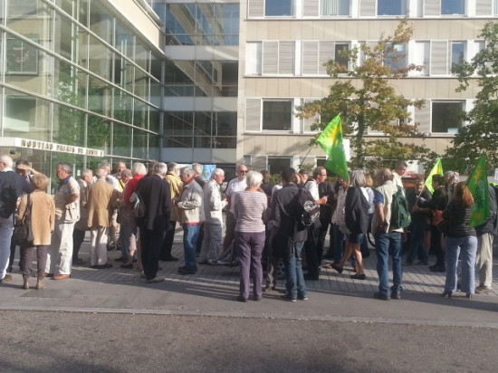 Grand Stade de l'OL : la Confédération Paysanne a rencontré le cabinet de Collomb Grand Stade de l'OL : la Confédération Paysanne a rencontré le cabinet de Collomb