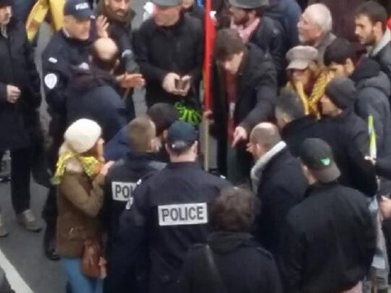 Une bagarre éclate lors d’une manifestation devant le consulat de Turquie