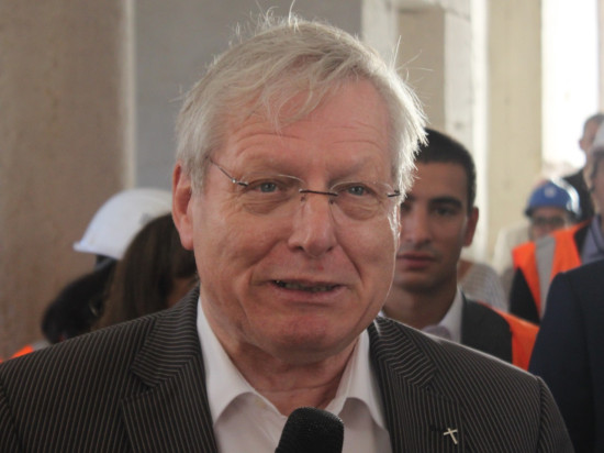 Présidentielle : le père Devert réclame aux candidats des "propositions concrètes" pour les Français les plus démunis