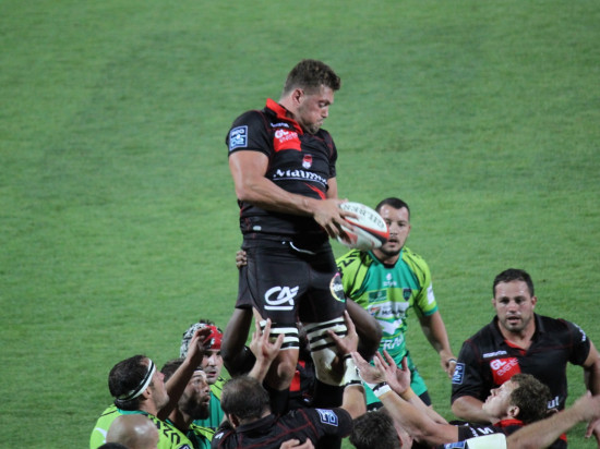 Le LOU Rugby et ses espoirs croquent Biarritz (61-31)