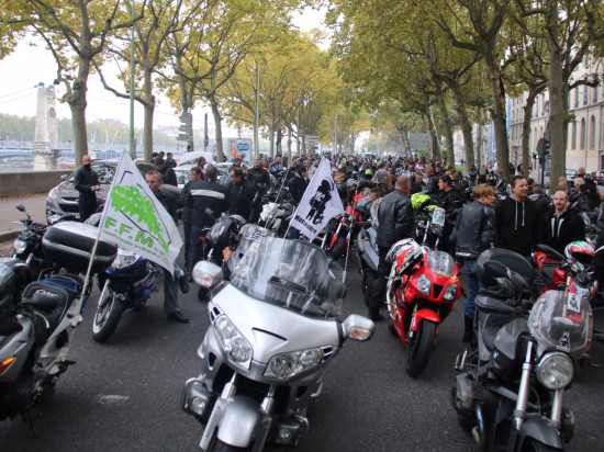 Lyon : les motards en colère à fond contre les 70 km/h sur le périphérique