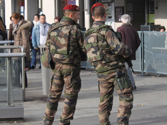 Lyon : une religieuse sauv&eacute;e d'une agression par des militaires