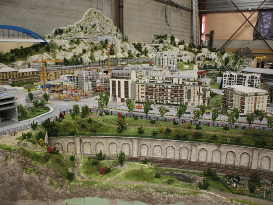 Mini World Lyon investit le Carré de soie