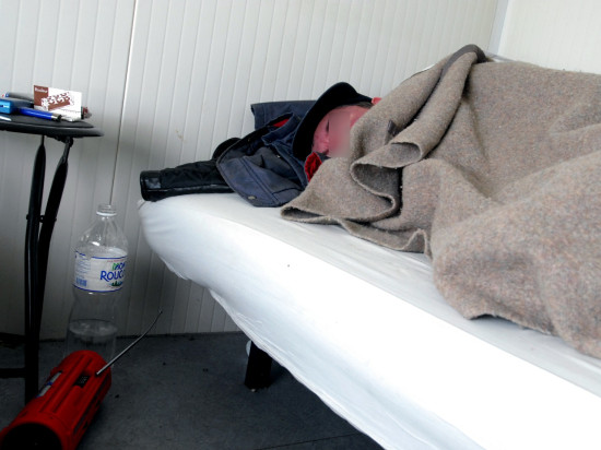 L’école Gilbert-Dru (7e) a accueilli six familles SDF dans son gymnase ce lundi soir