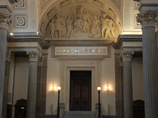 Patron lyonnais pris dans un guet-apens sexuel : les jeunes amants condamnés Patron lyonnais pris dans un guet-apens sexuel : les jeunes amants condamnés