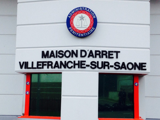 Villefranche : les preuves l'accablent, il nie tout en bloc Villefranche : les preuves l'accablent, il nie tout en bloc