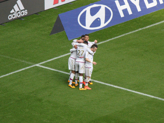 L'OL et Lacazette poursuivent leur bon début de championnat face à Caen (2-0) - VIDEO L'OL et Lacazette poursuivent leur bon début de championnat face à Caen (2-0) - VIDEO