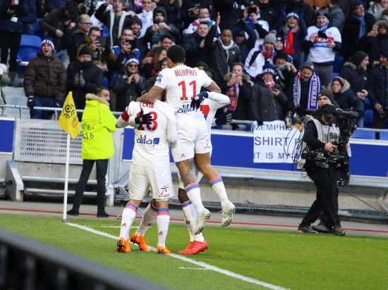 L'OL souffre mais s'impose à Dijon (2-5) L'OL souffre mais s'impose à Dijon (2-5)