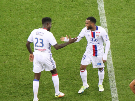 Alexandre Lacazette dans le top 100 des footballeurs les plus chers au monde Alexandre Lacazette dans le top 100 des footballeurs les plus chers au monde