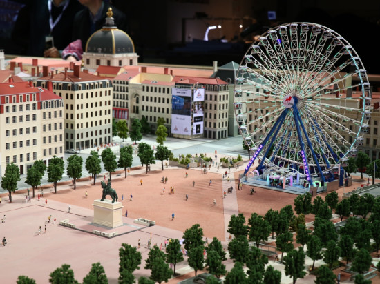 Chérie, Mini World a rétréci Lyon ! - VIDEO Chérie, Mini World a rétréci Lyon ! - VIDEO