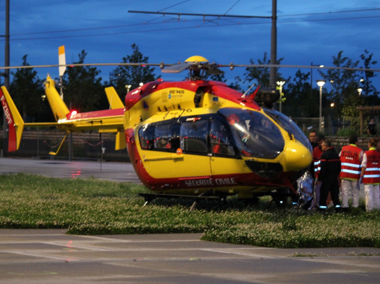 Rhône : deux blessés graves après un accident voiture-motocyclette Rhône : deux blessés graves après un accident voiture-motocyclette