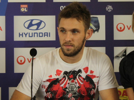 OL : Rybus probablement titulaire face à Caen, Ghezzal reste indisponible OL : Rybus probablement titulaire face à Caen, Ghezzal reste indisponible