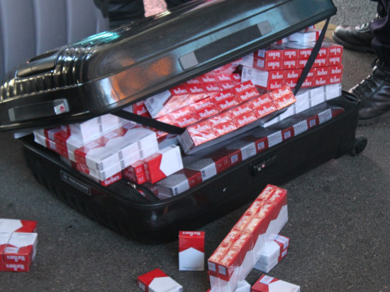 Lyon : de lourdes amendes pour détention de plus de 300 000 cigarettes de contrefaçon