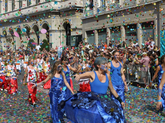 Biennale de la danse : le grand défilé fait son retour dans les rues de Lyon ce dimanche